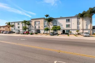 Photo #3: 240021427 Listing