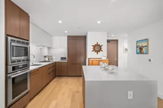 Photo #3: 240021510 Listing