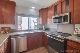 Photo #4: 240021528 Listing