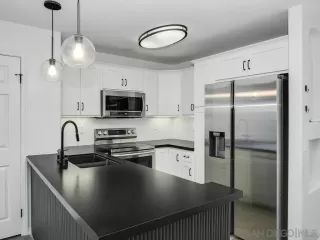 Photo #2: 240021530 Listing