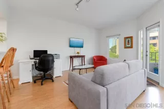 Photo #2: 240021544 Listing