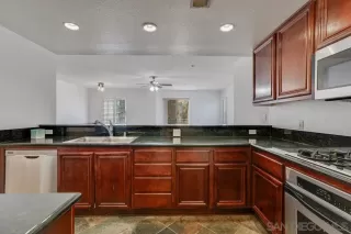 Photo #4: 240021623 Listing