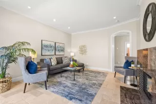 Photo #1: 240021626 Listing