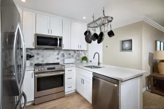 Photo #4: 240021663 Listing 