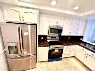 Photo #4: 240021674 Listing