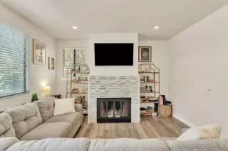 Photo #1: 240021698 Listing 