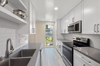 Photo #2: 240021714 Listing 