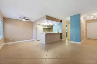 Photo #1: 240021723 Listing