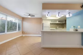 Photo #2: 240021723 Listing