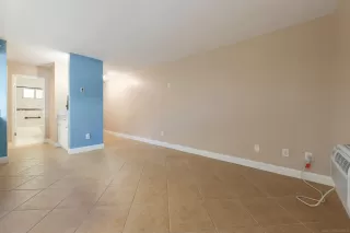 Photo #3: 240021723 Listing