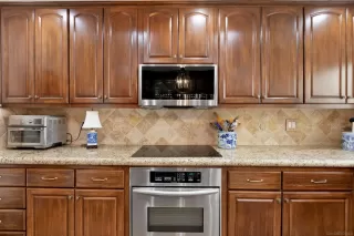 Photo #4: 240021739 Listing 