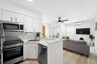 Photo #2: 240021769 Listing