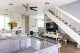 Photo #1: 240021817 Listing