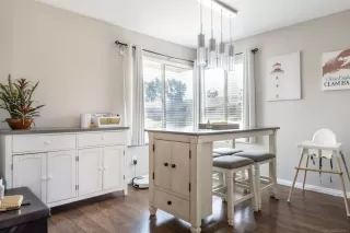 Photo #3: 240021817 Listing