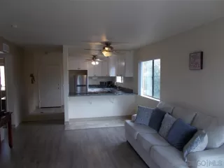 Photo #3: 240021832 Listing