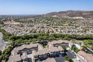 Photo #2: 240021877 Listing