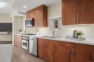 Photo #2: 240021880 Listing