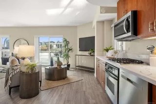 Photo #4: 240021880 Listing