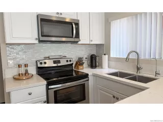 Photo #1: 240021881 Listing