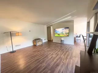 Photo #3: 240021881 Listing