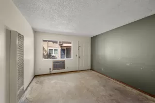 Photo #2: 240021904 Listing