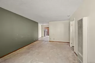 Photo #3: 240021904 Listing