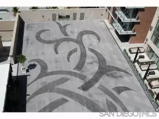 Photo #4: 240021918 Listing