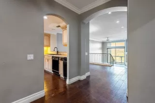 Photo #4: 240021969 Listing 