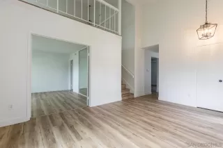 Photo #2: 240021974 Listing