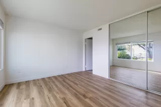 Photo #4: 240021974 Listing