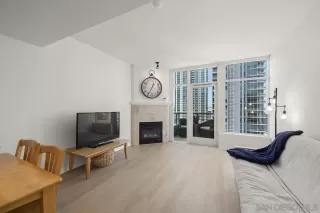 Photo #6: 240021982 Listing