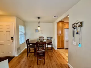 Photo #3: 240022016 Listing