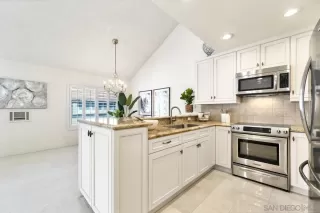 Photo #2: 240022129 Listing