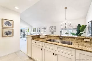 Photo #4: 240022129 Listing