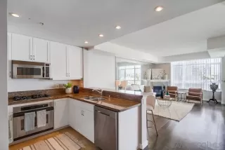 Photo #3: 240022148 Listing