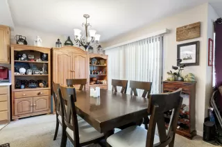 Photo #5: 240022167 Listing