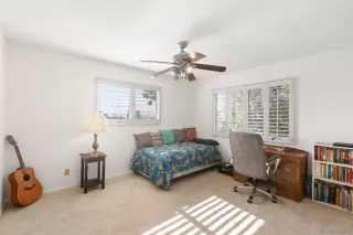 Photo #3: 240022195 Listing