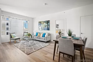 Photo #5: 240022260 Listing