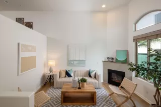 Photo #4: 240022269 Listing