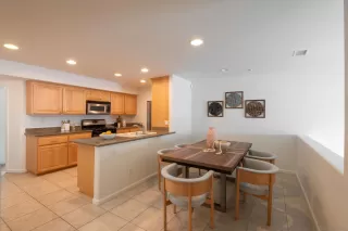 Photo #6: 240022269 Listing