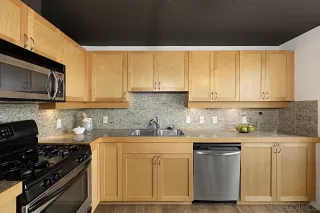 Photo #4: 240022285 Listing