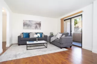 Photo #1: 240022327 Listing