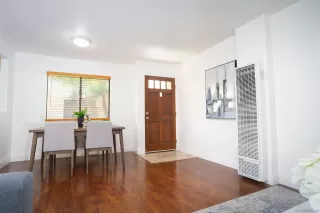 Photo #5: 240022327 Listing