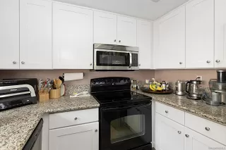 Photo #5: 240022336 Listing