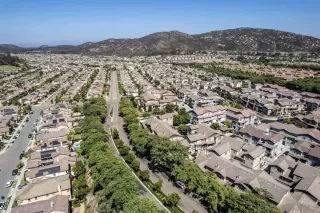 Photo #3: 240022340 Listing