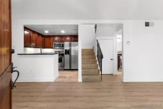 Photo #6: 240022346 Listing