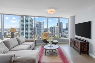 Photo #5: 240022384 Listing