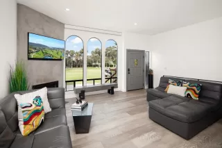 More Details about MLS # 240022409 : 2326 LA COSTA AVE UNIT A