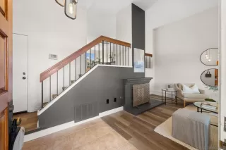 Photo #3: 240022443 Listing