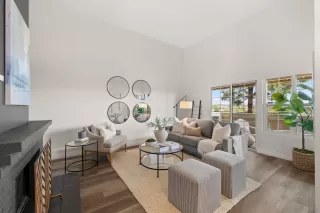 Photo #4: 240022443 Listing